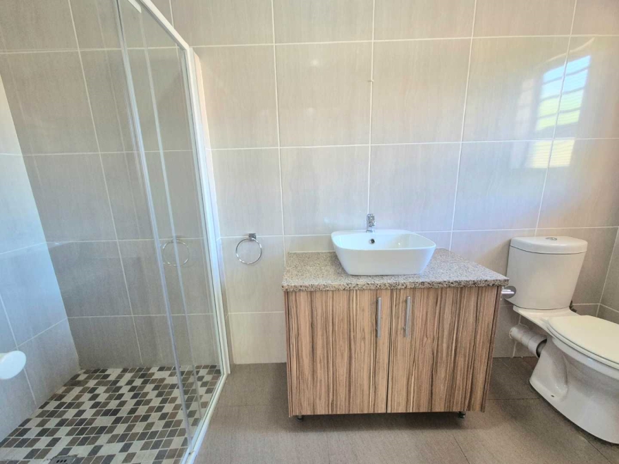 4 Bedroom Property for Sale in Heuwelsig Free State